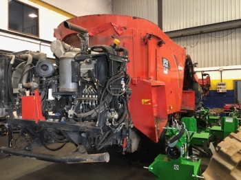 Siniestro de daños en carro mezclador autopropulsado