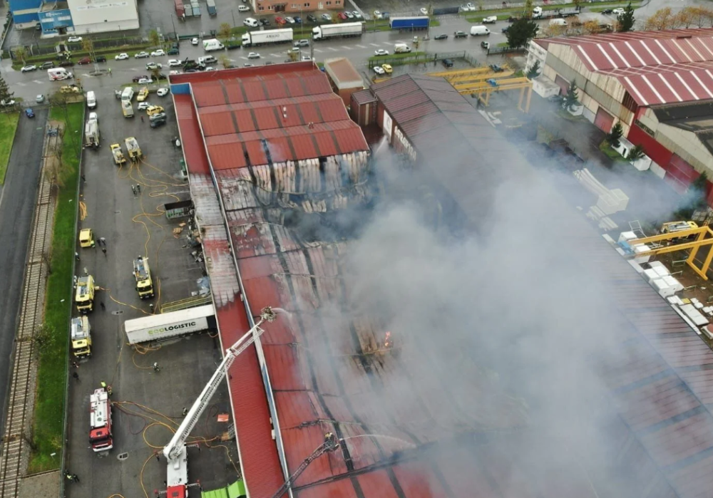INCENDIO EN NAVES INDUSTRIALES 